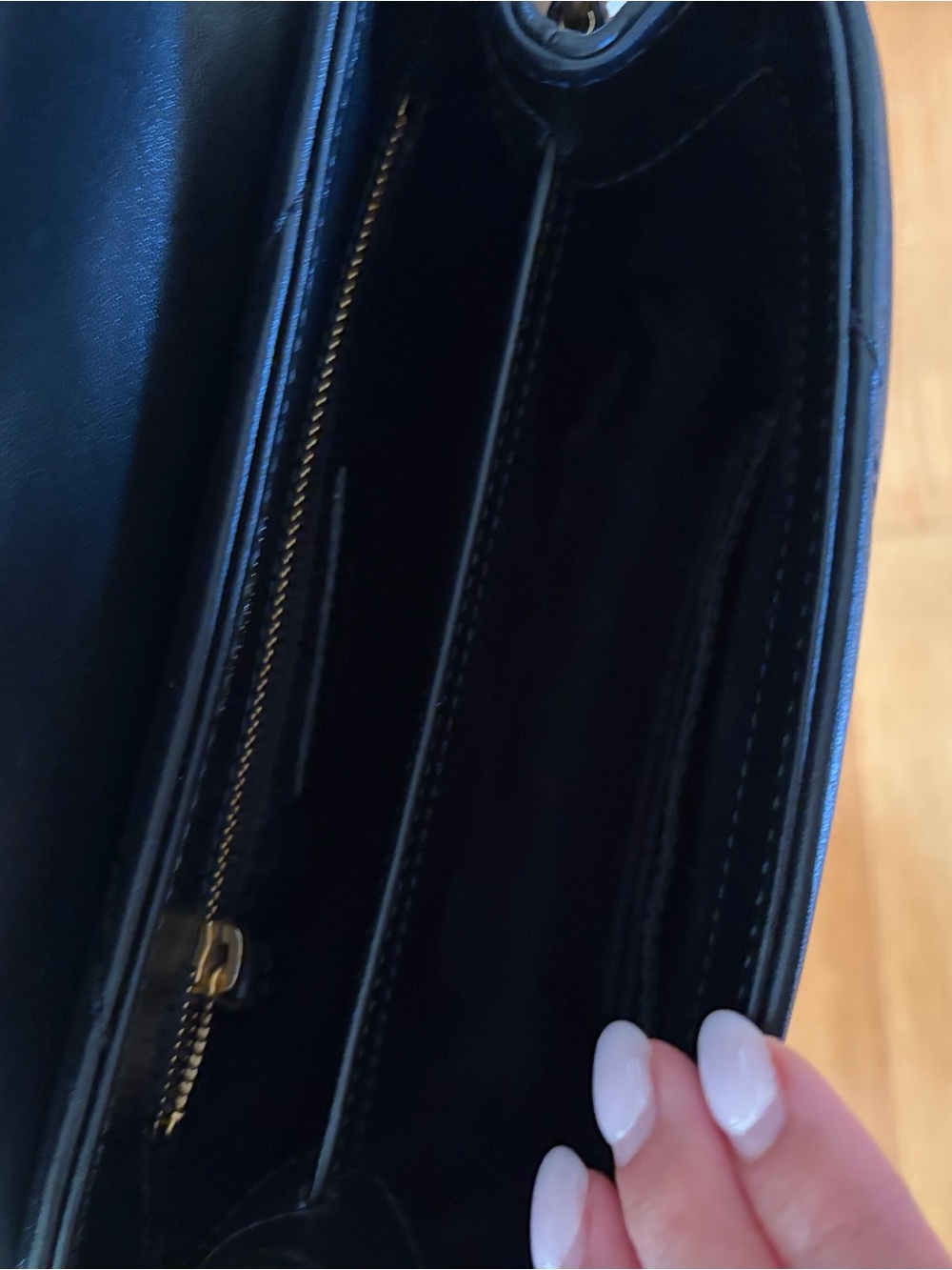 YSL Toy Lou Lou Saint Laurent Black Quilted Leather Crossbody with Gold YSL Logo - Picture 4 of 8